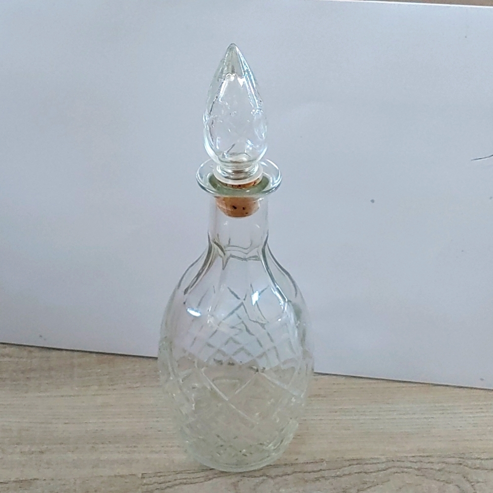 Crystal decanter